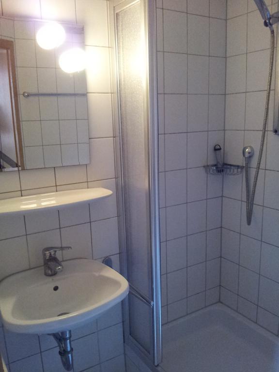 Zur Frischen Quelle Hotel Oberasbach Phòng bức ảnh