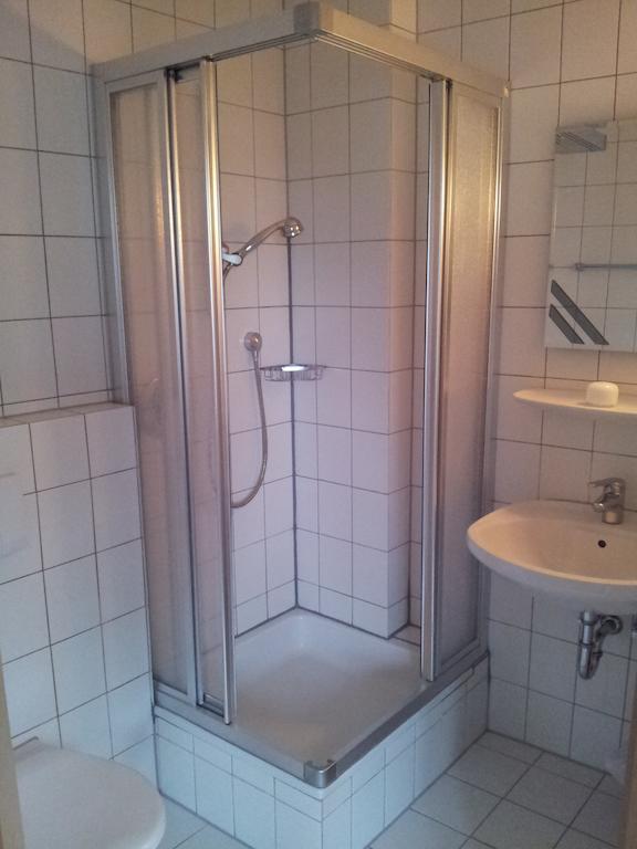 Zur Frischen Quelle Hotel Oberasbach Phòng bức ảnh