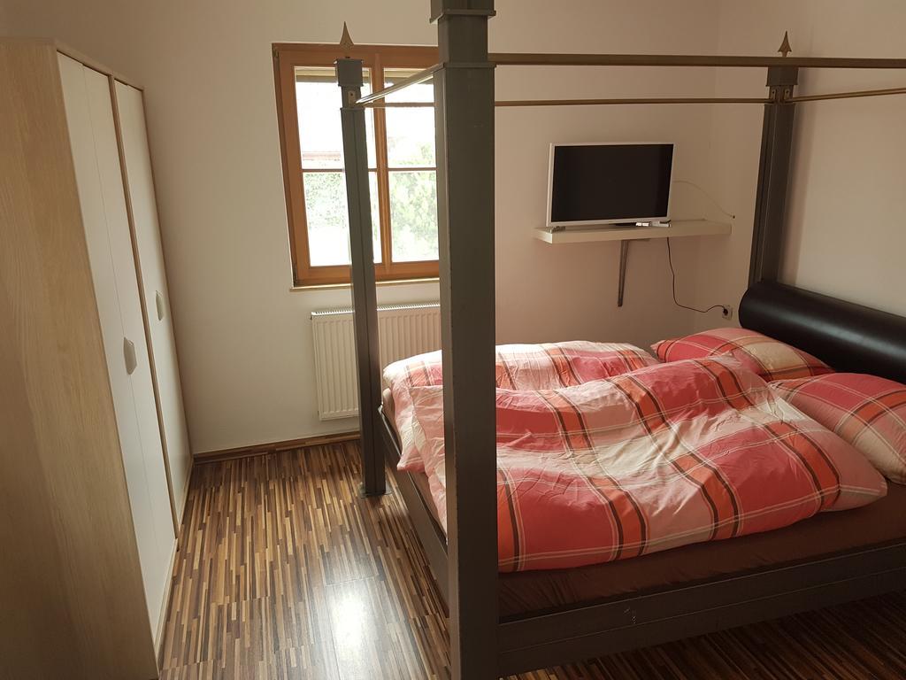 Zur Frischen Quelle Hotel Oberasbach Ngoại thất bức ảnh